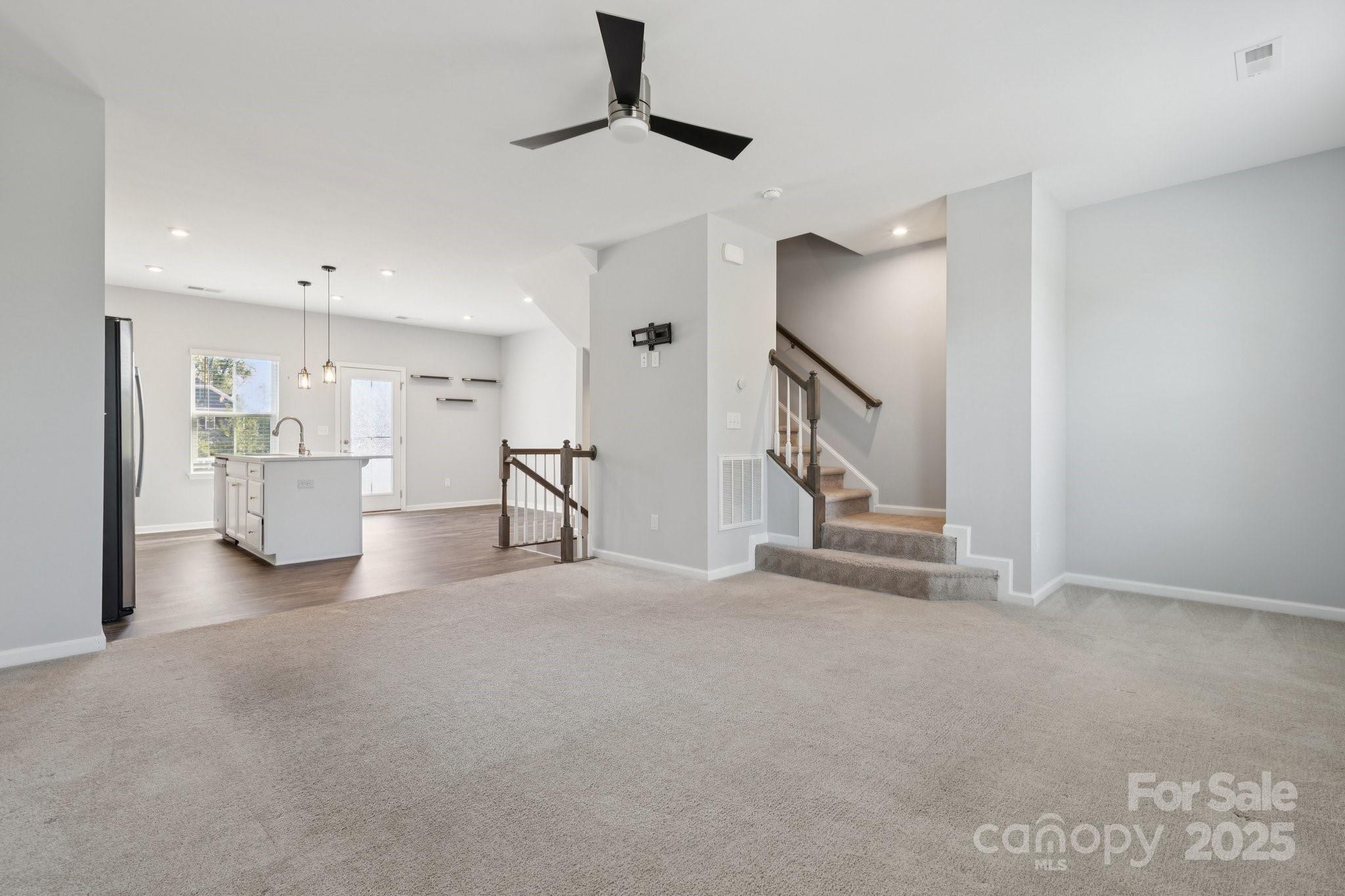 10832 Overlook Mountain Drive