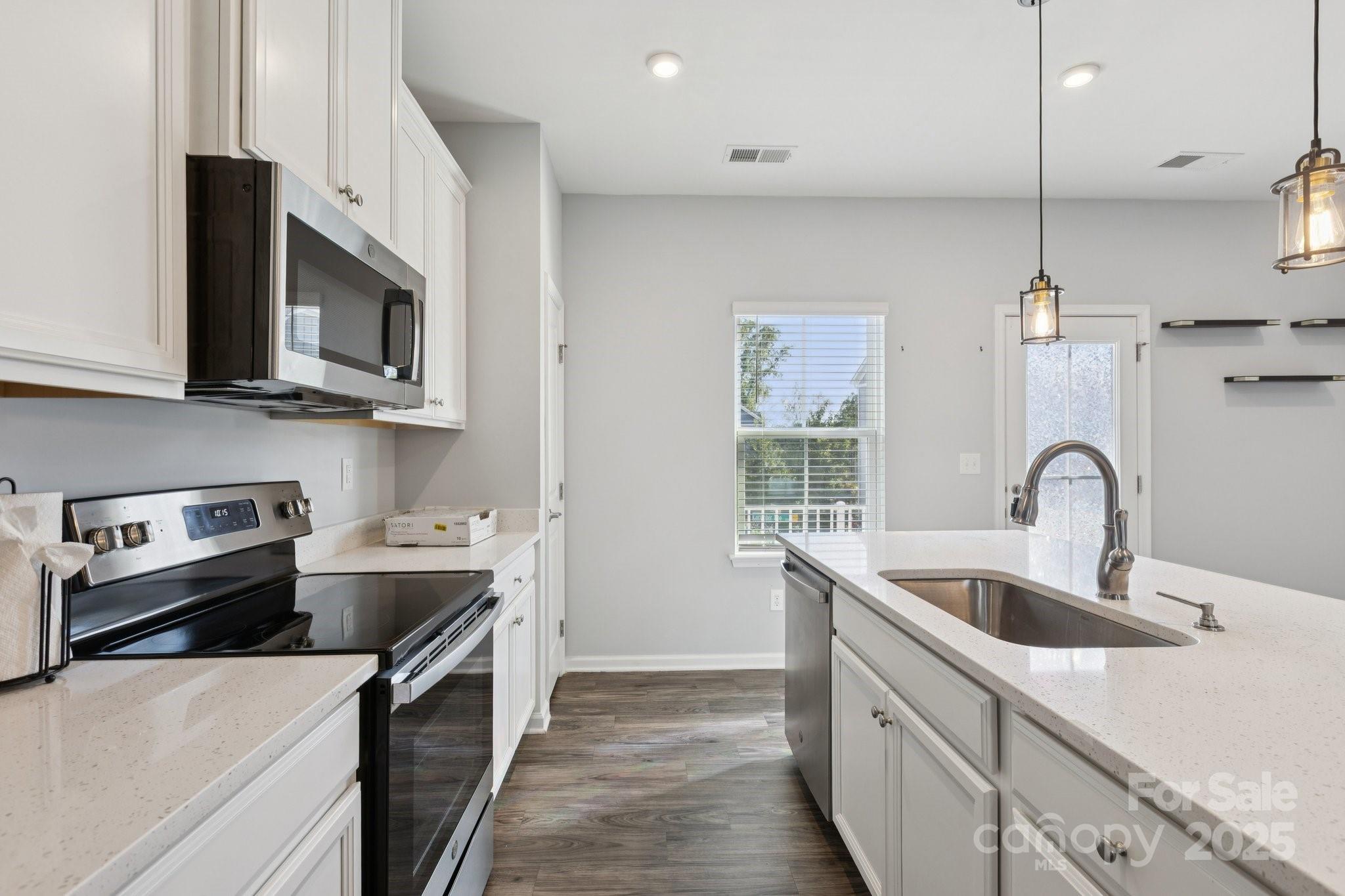 10832 Overlook Mountain Drive