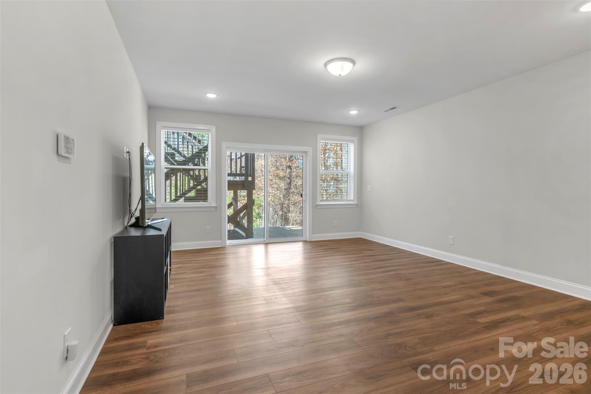 1550 Robinson Oaks Drive