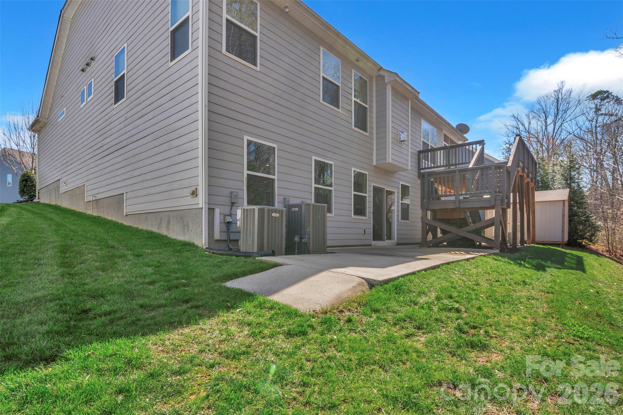 1550 Robinson Oaks Drive