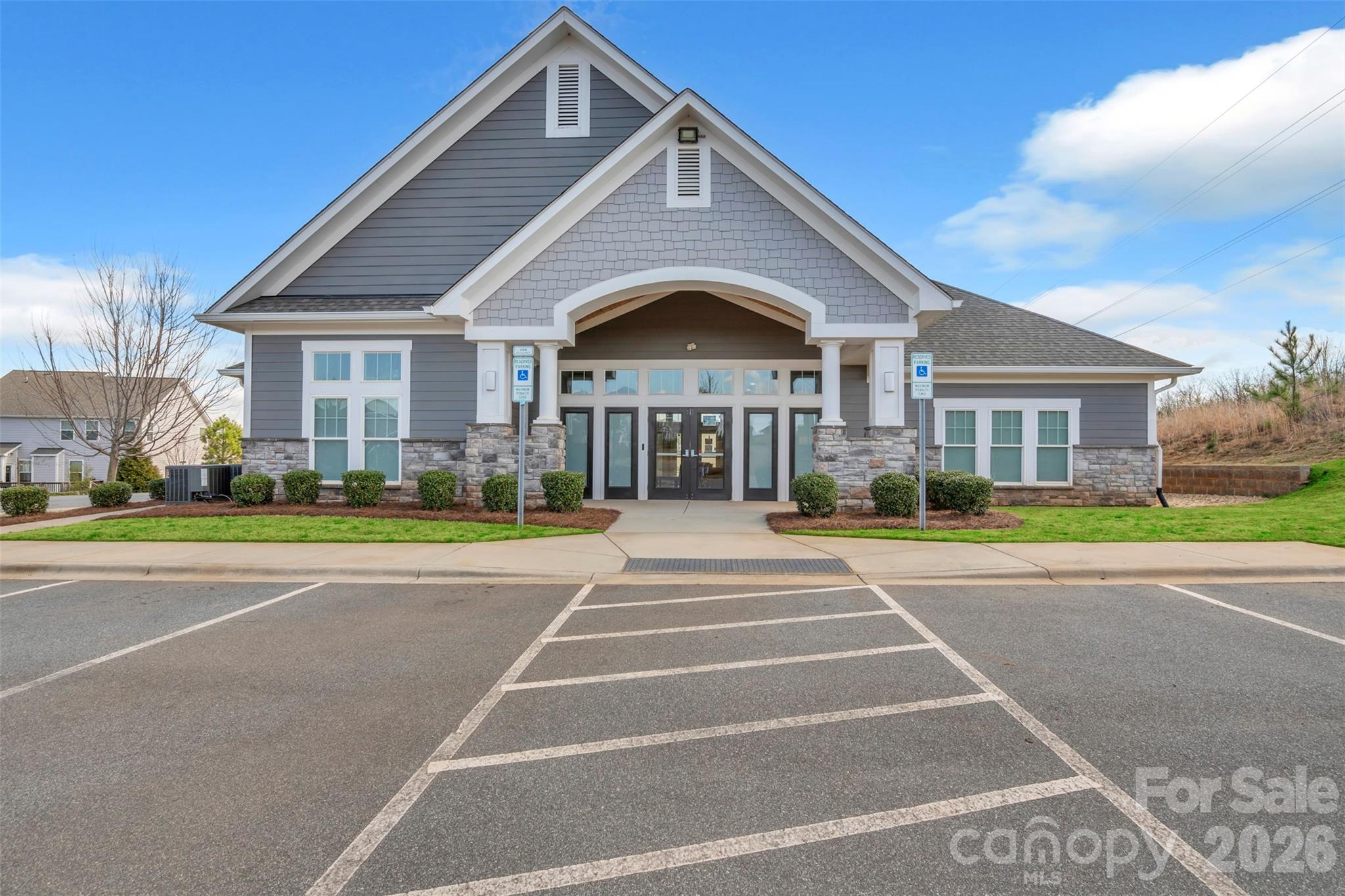 1550 Robinson Oaks Drive