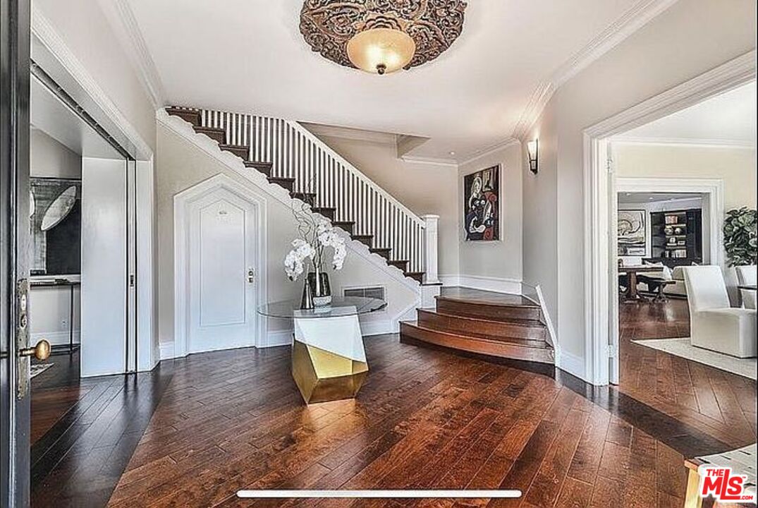 1933 Orchid Ave