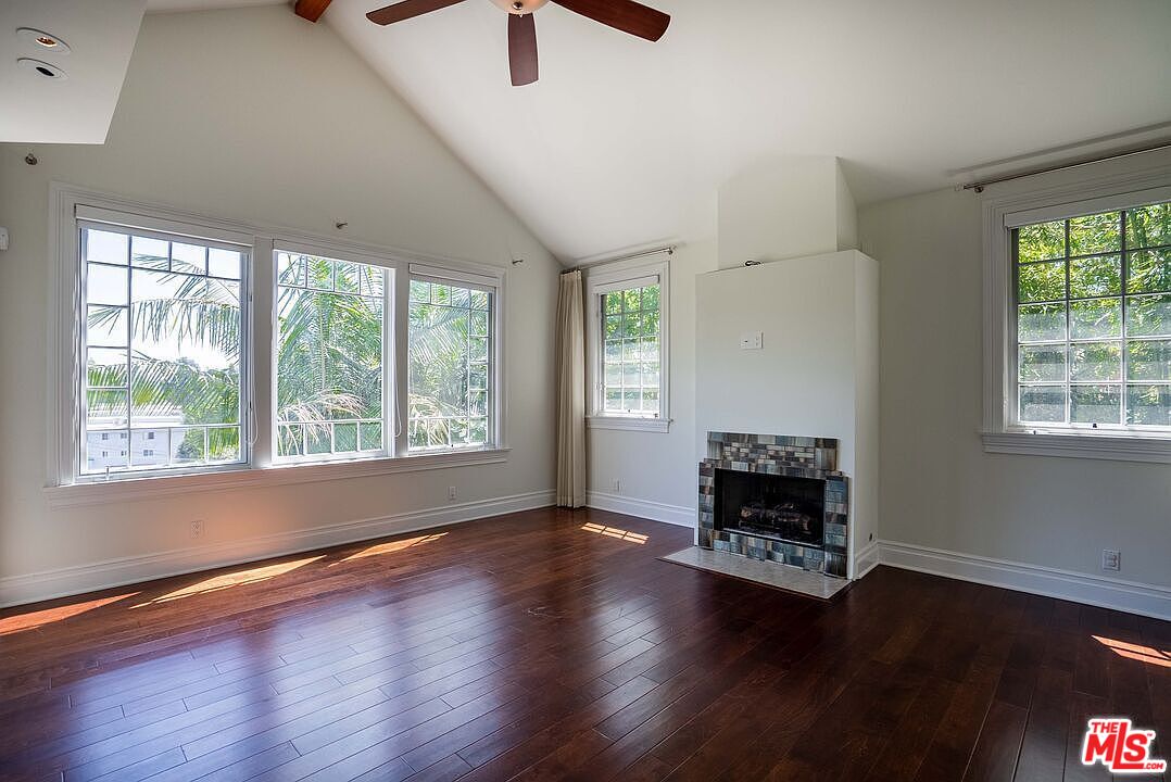 1933 Orchid Ave