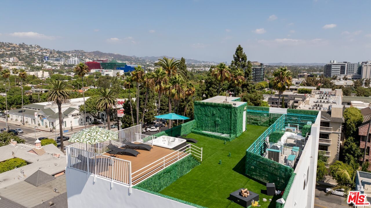 137 N Doheny Dr Unit: 2, 90048