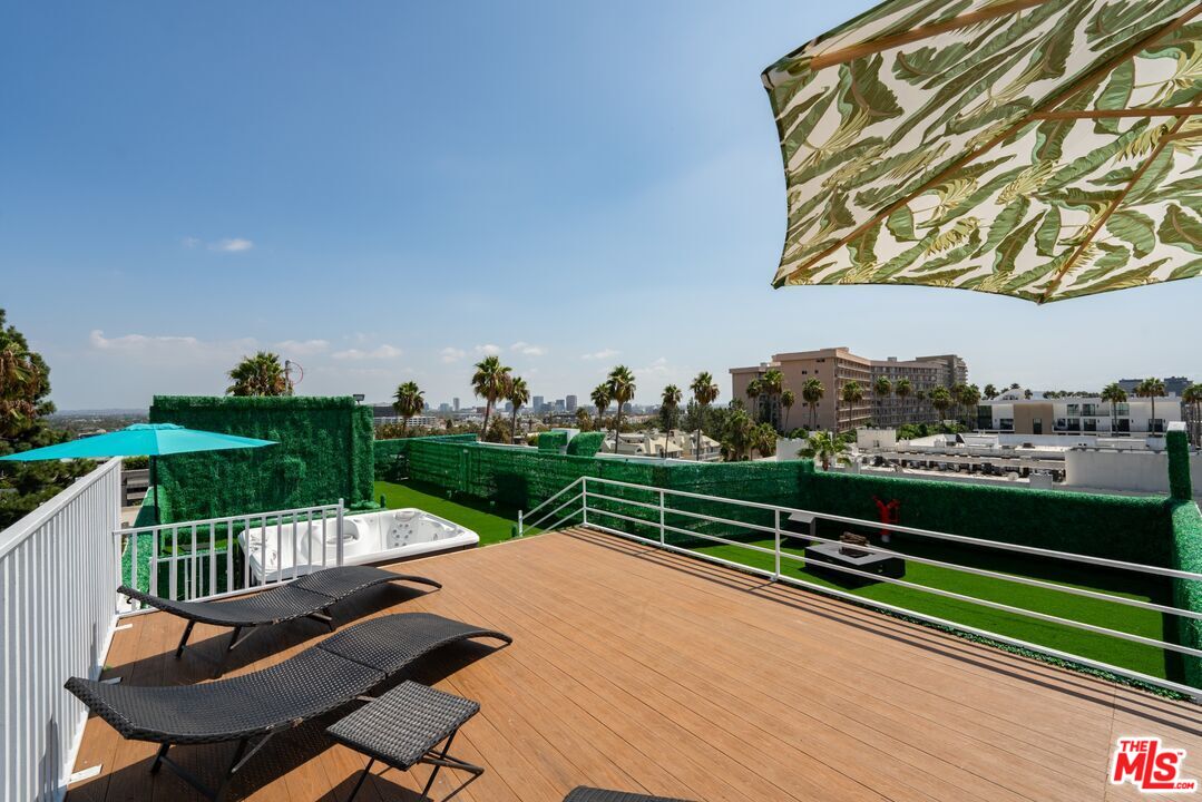 137 N Doheny Dr Unit: 2, 90048