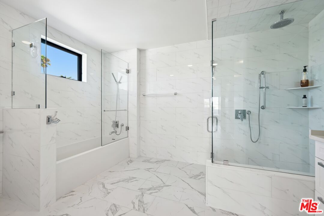 137 N Doheny Dr Unit: 2, 90048