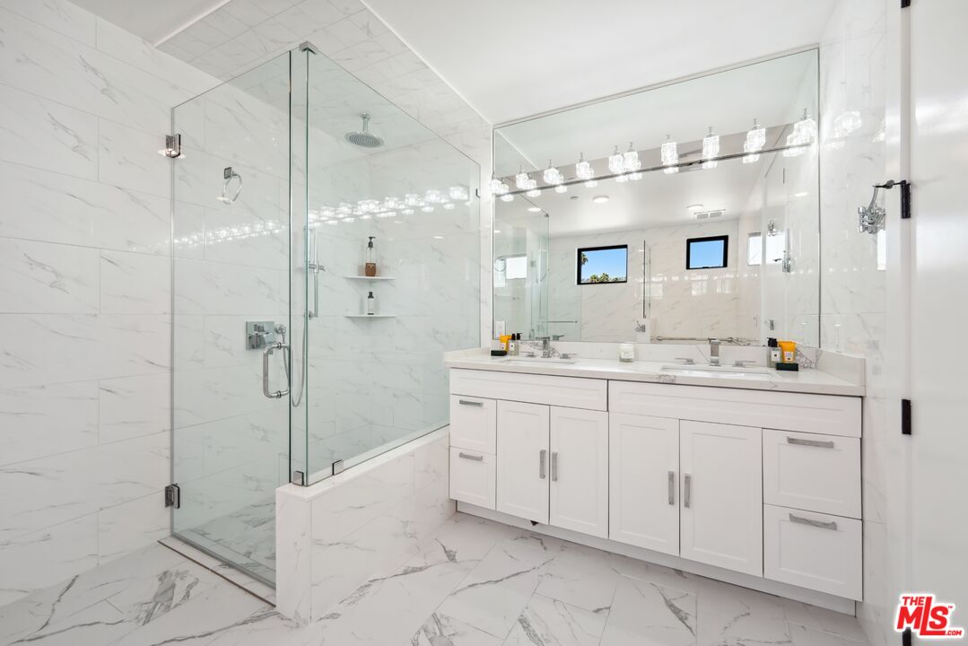 137 N Doheny Dr Unit: 2, 90048