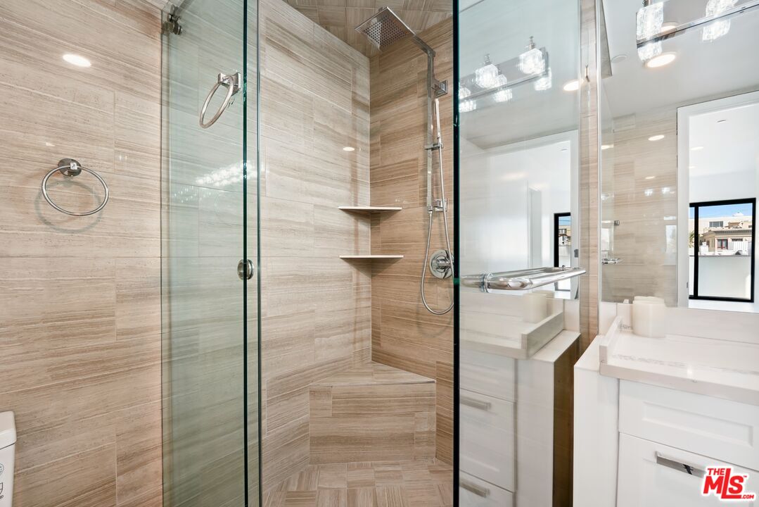 137 N Doheny Dr Unit: 2, 90048