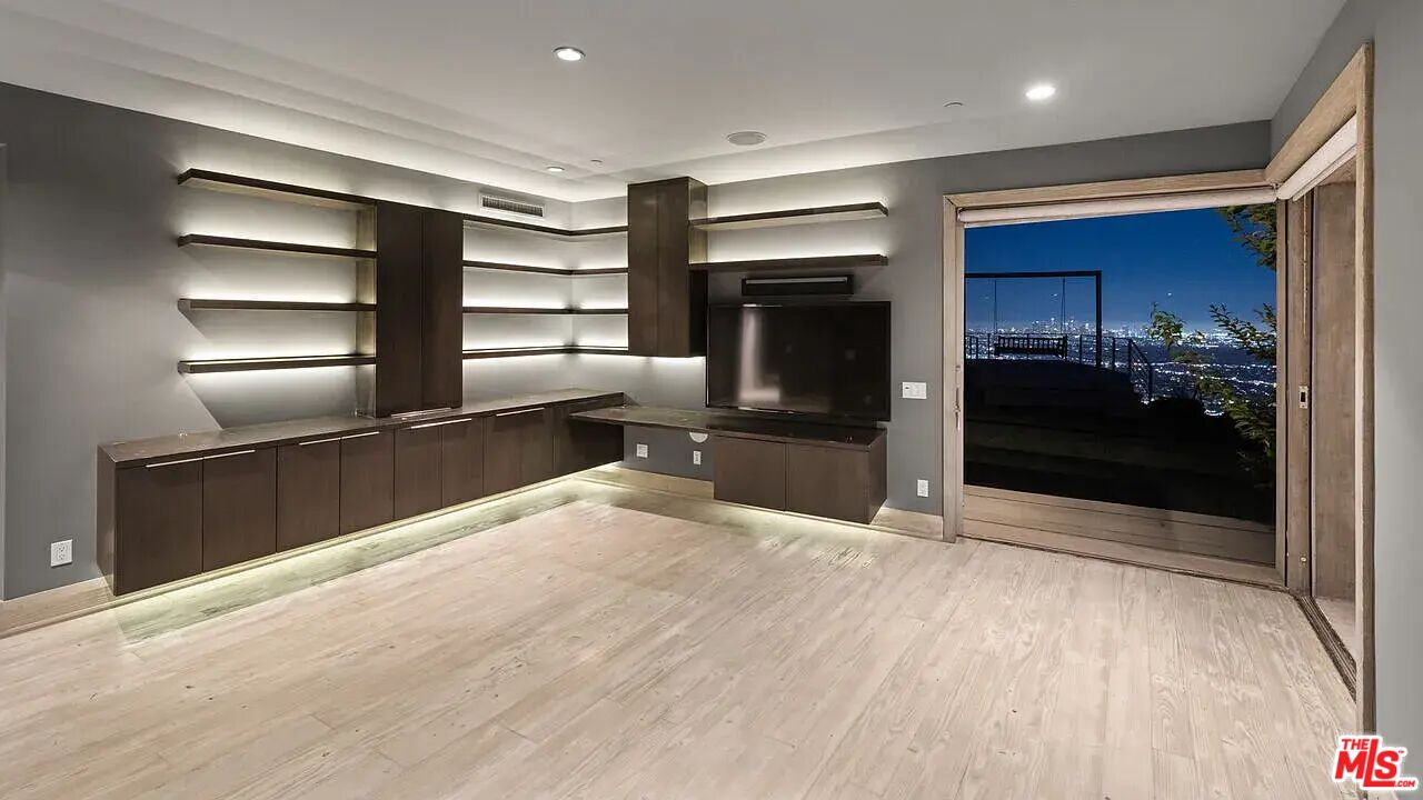 1600 Viewmont Dr