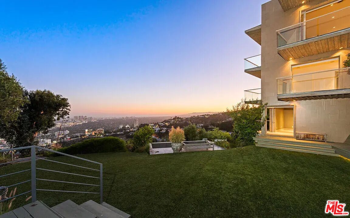 1600 Viewmont Dr