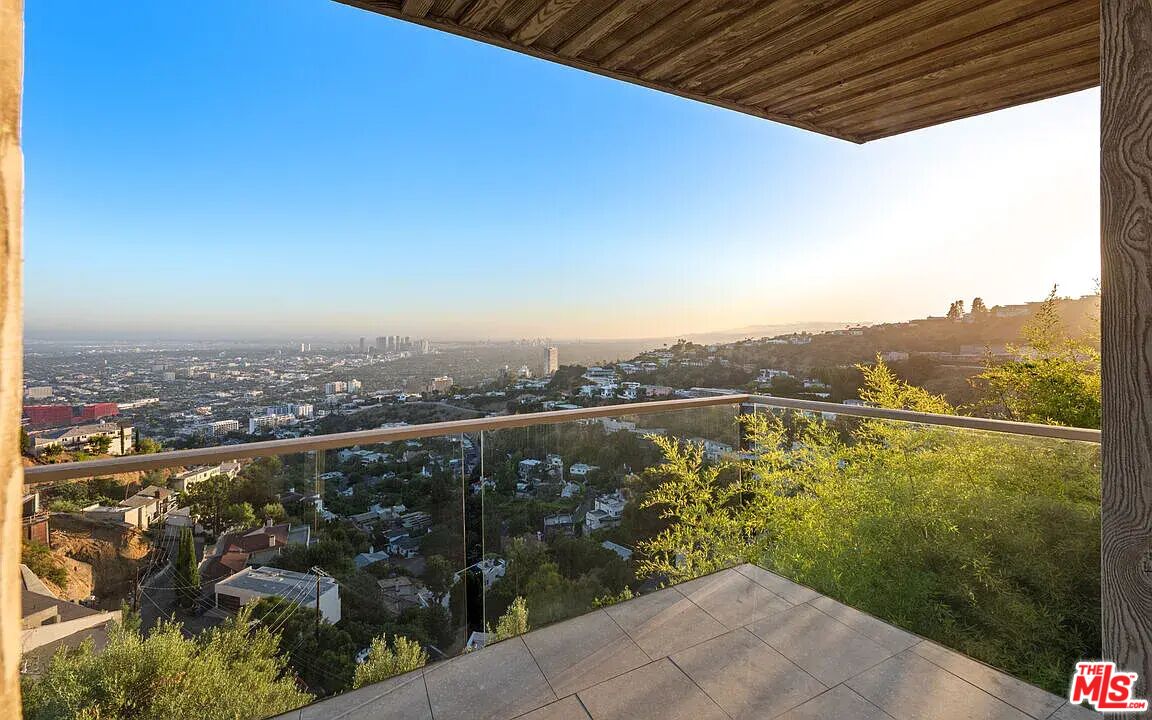 1600 Viewmont Dr