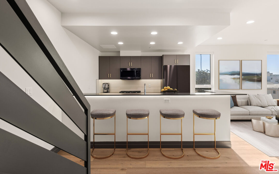 118 N Orlando Ave Unit: 303