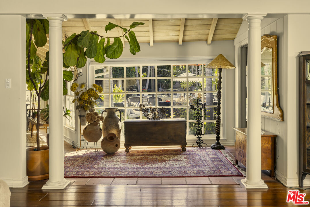 13166 Valley Vista Blvd