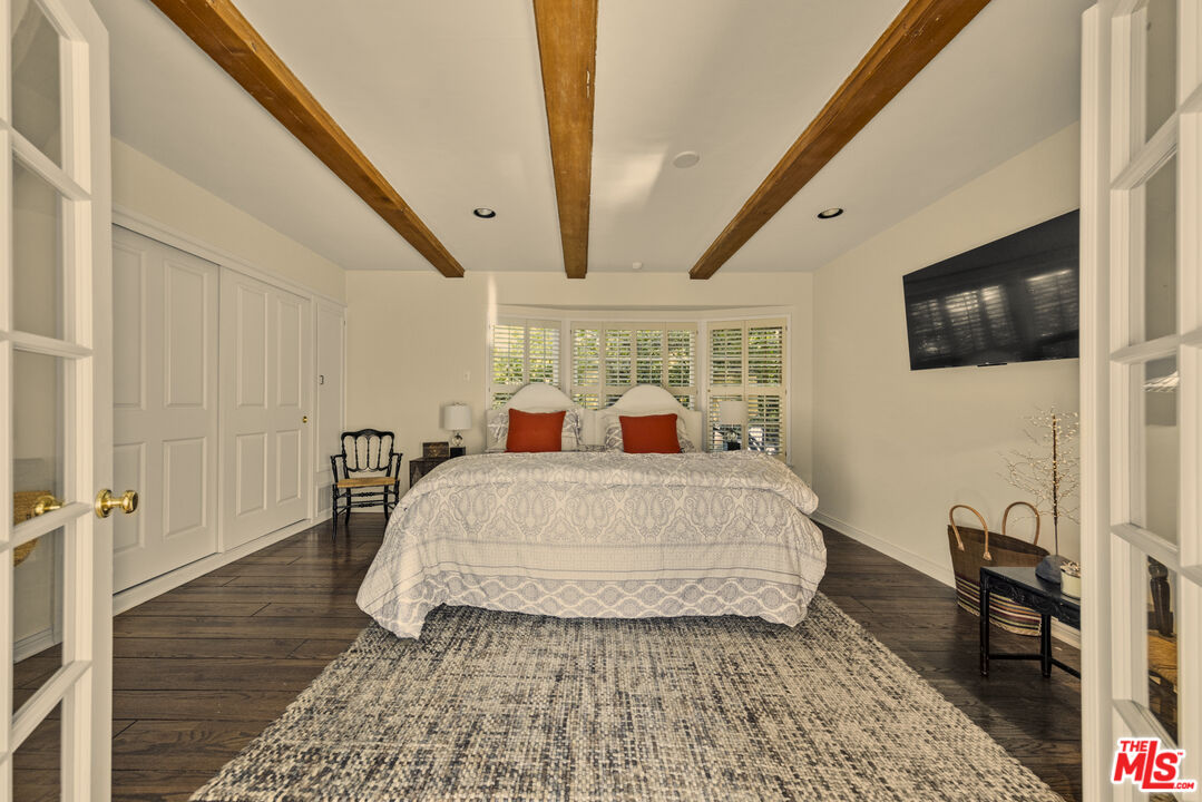 13166 Valley Vista Blvd