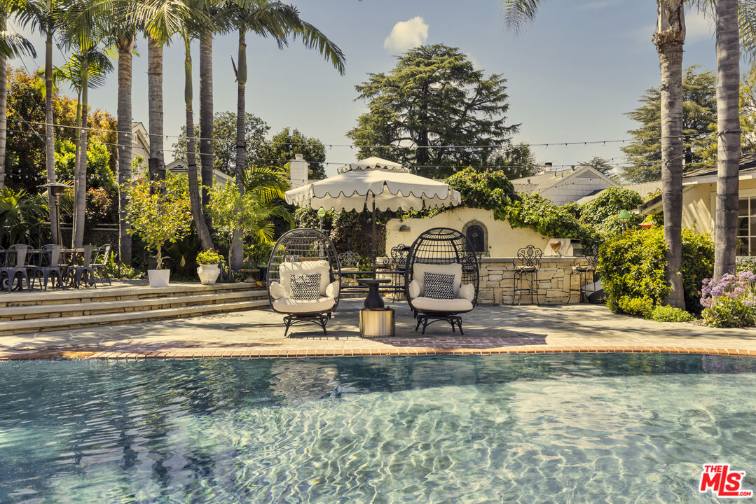 13166 Valley Vista Blvd