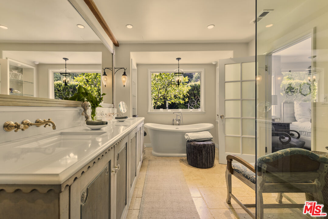 13166 Valley Vista Blvd