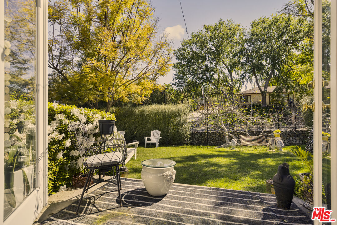 13166 Valley Vista Blvd