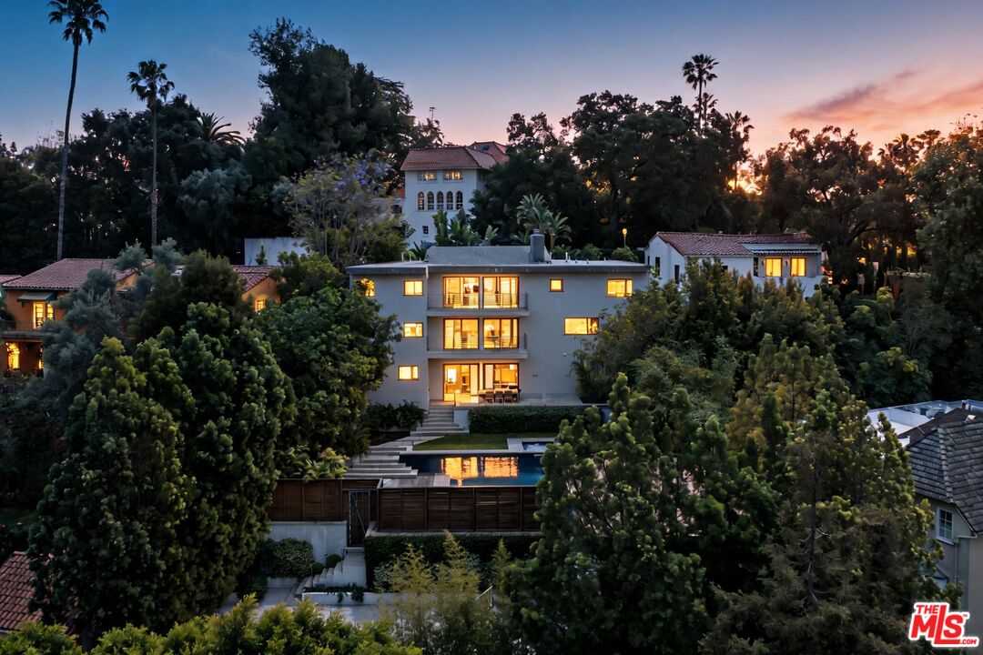 2035 De Mille Dr