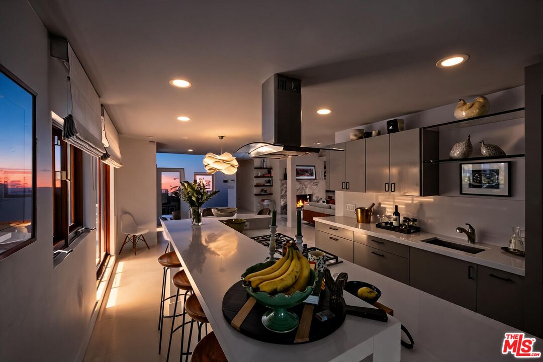 2035 De Mille Dr
