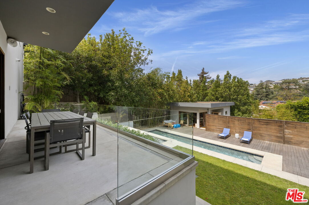 2035 De Mille Dr