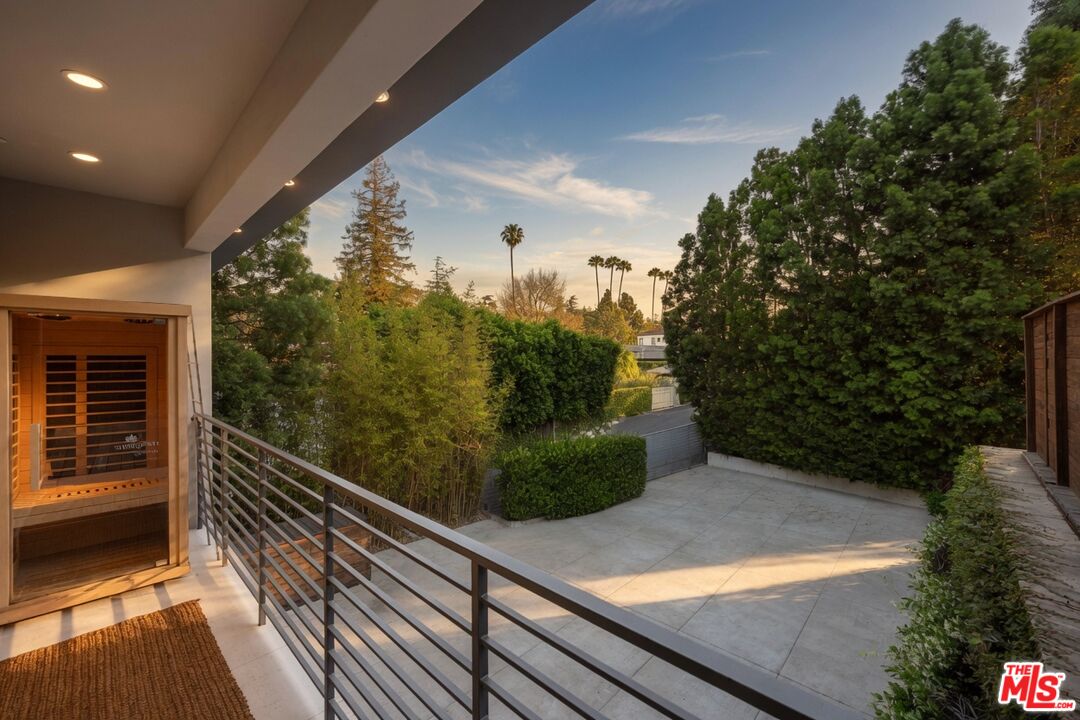 2035 De Mille Dr