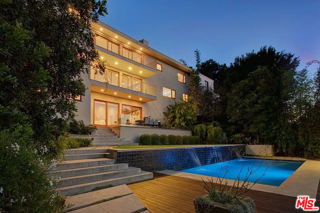 2035 De Mille Dr