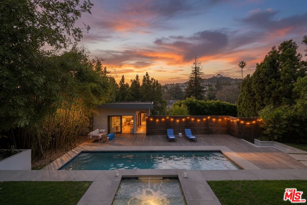 2035 De Mille Dr