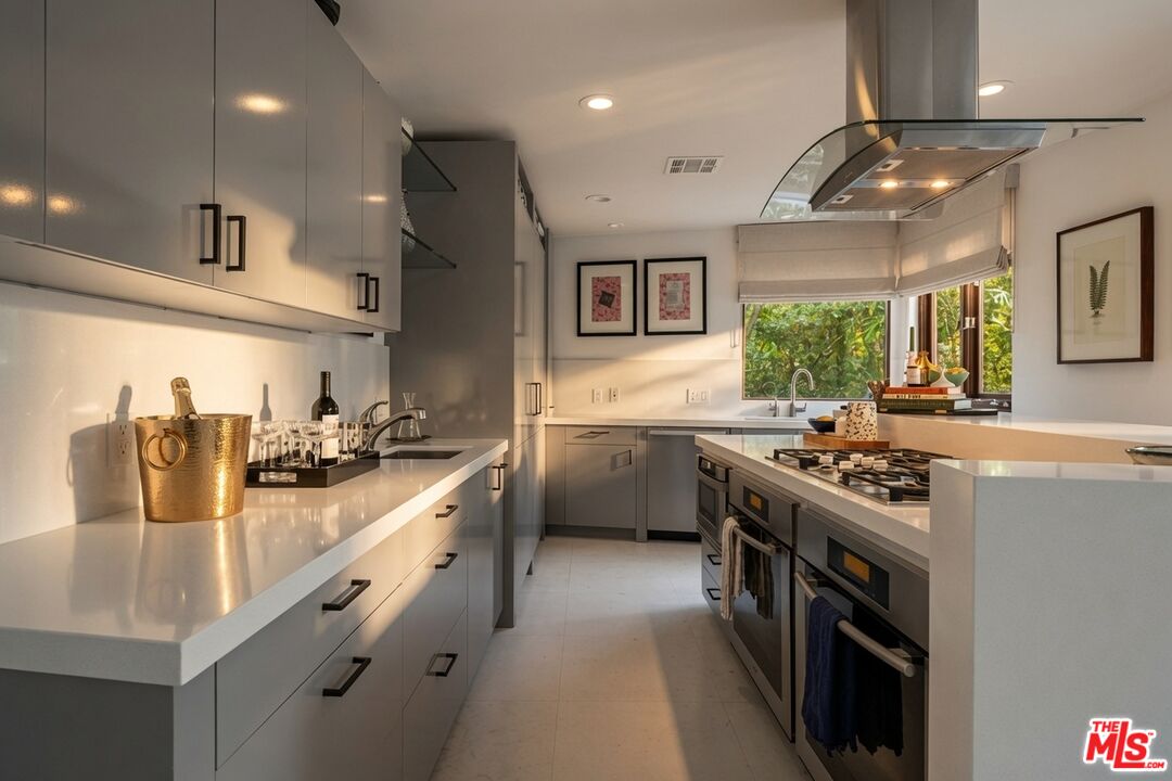 2035 De Mille Dr