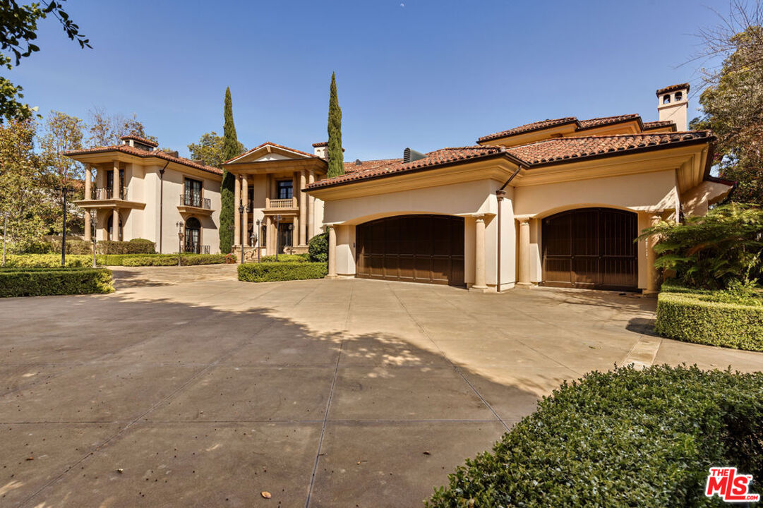 2374 Earls Ct
