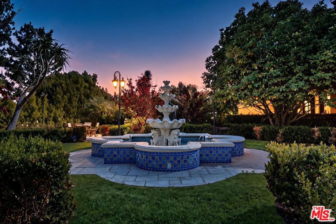 2374 Earls Ct