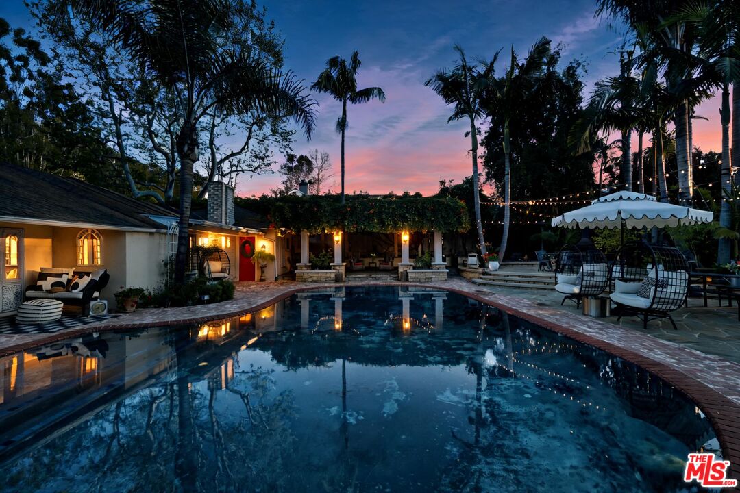 13166 Valley Vista Blvd