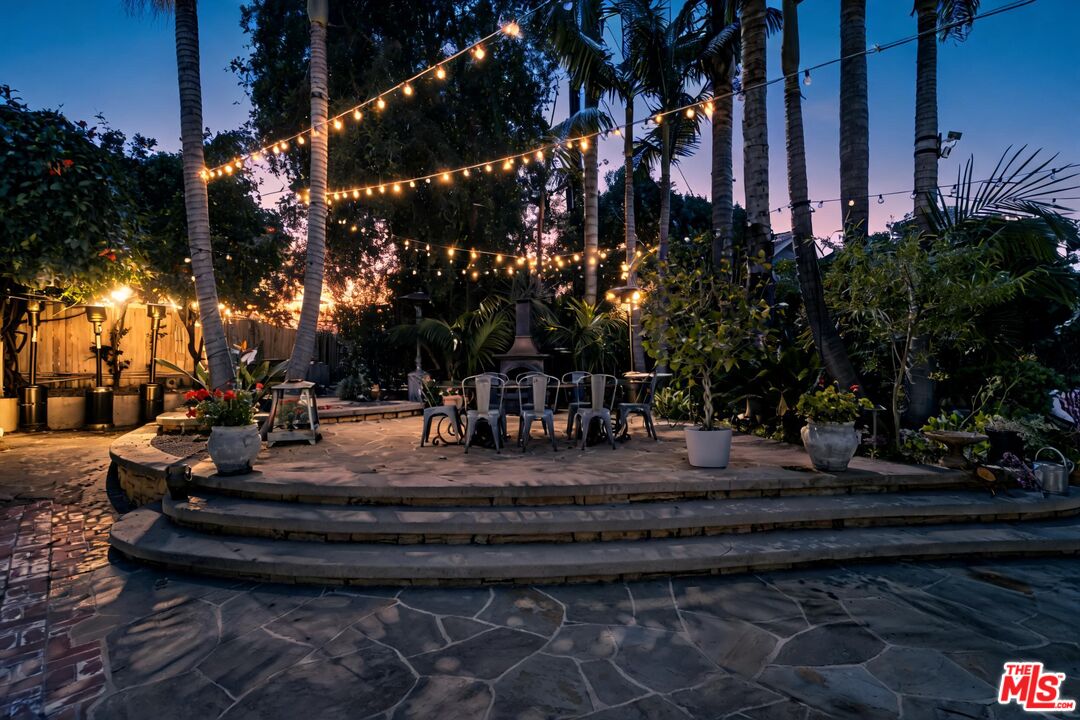 13166 Valley Vista Blvd