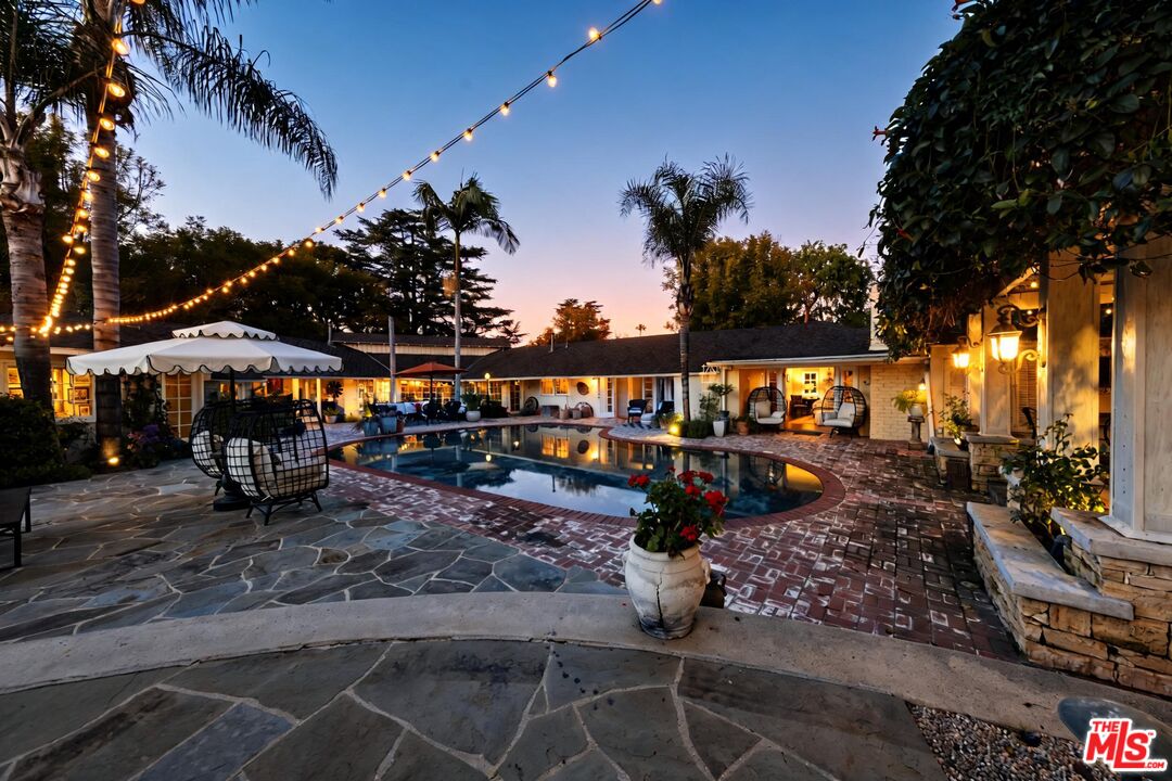 13166 Valley Vista Blvd