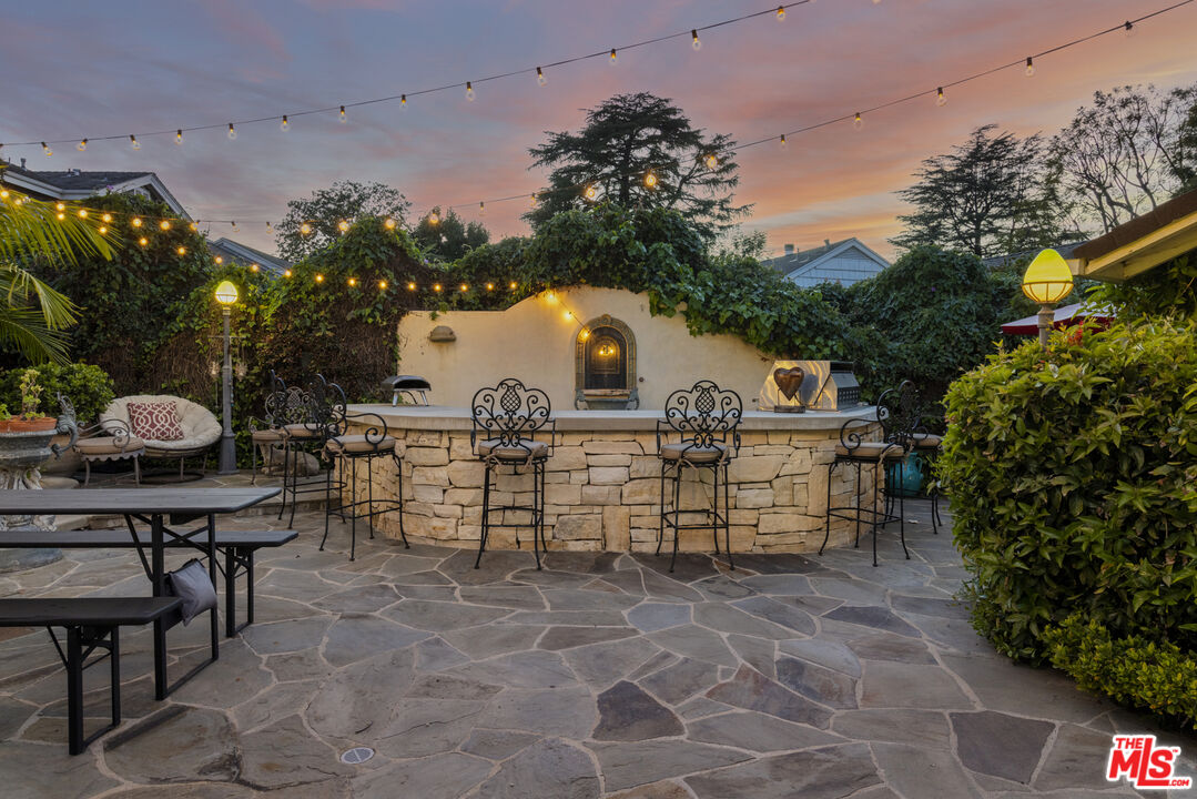13166 Valley Vista Blvd