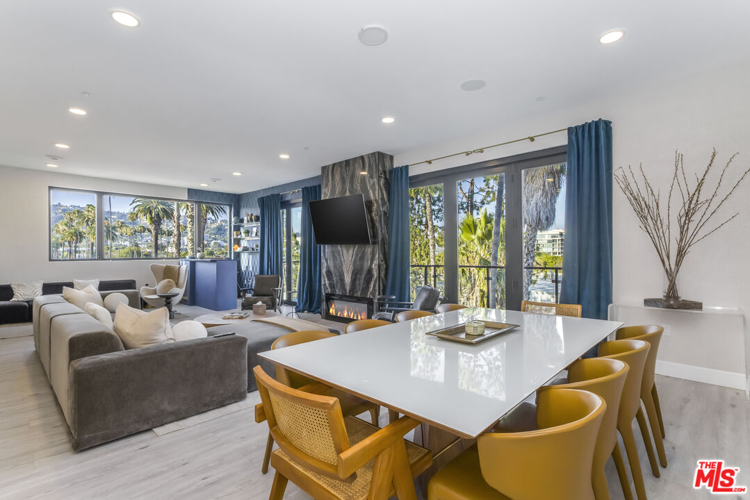 137 N Doheny Dr Unit: 3