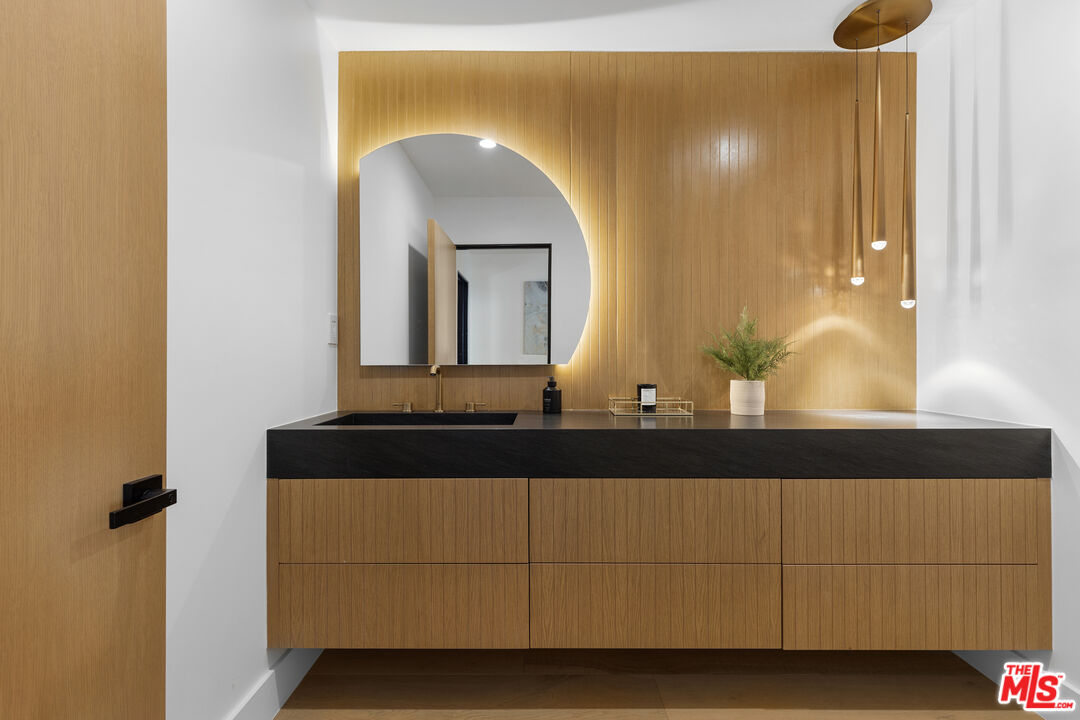 3909 Villa Costera