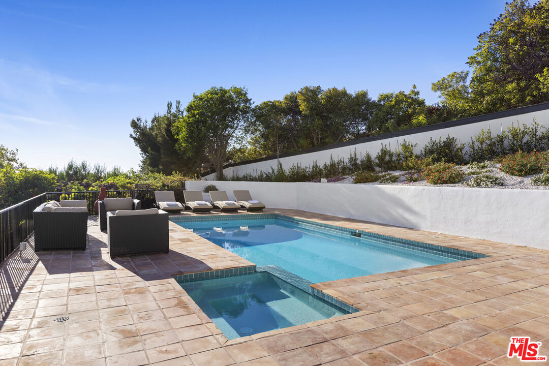 3909 Villa Costera