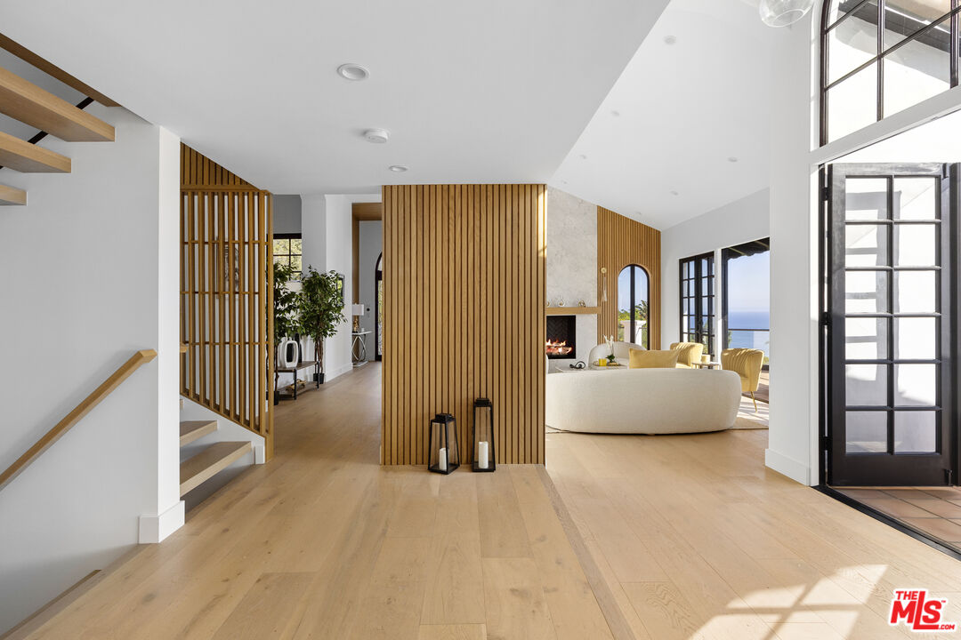 3909 Villa Costera