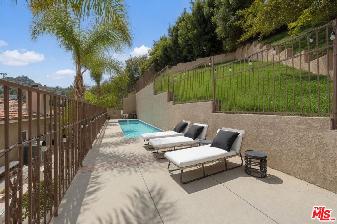 15330 Del Gado Dr