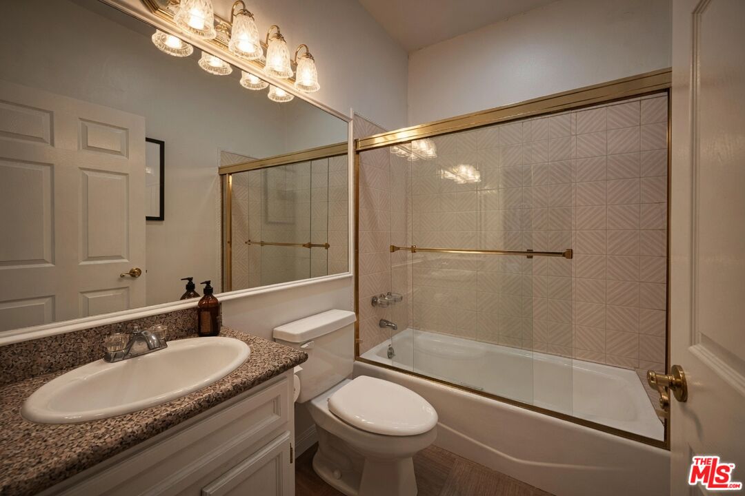 15330 Del Gado Dr