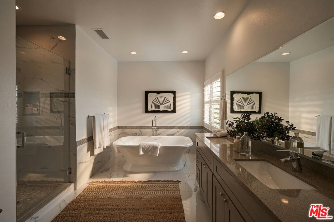 15330 Del Gado Dr