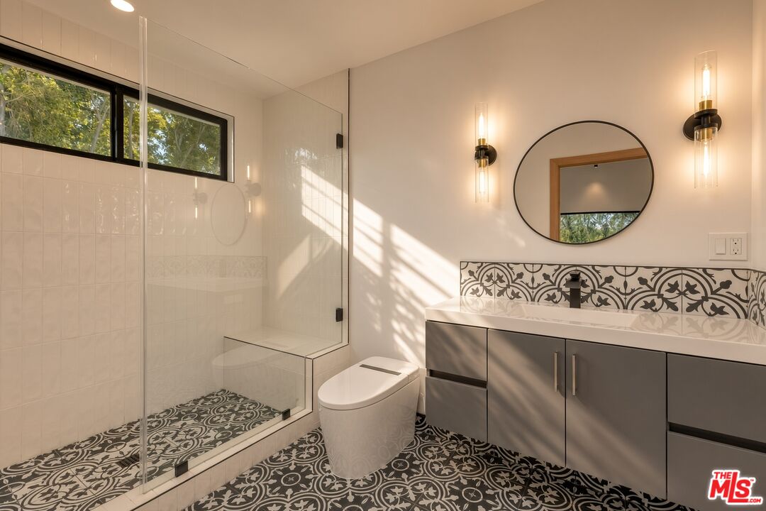 2407 Guthrie Dr