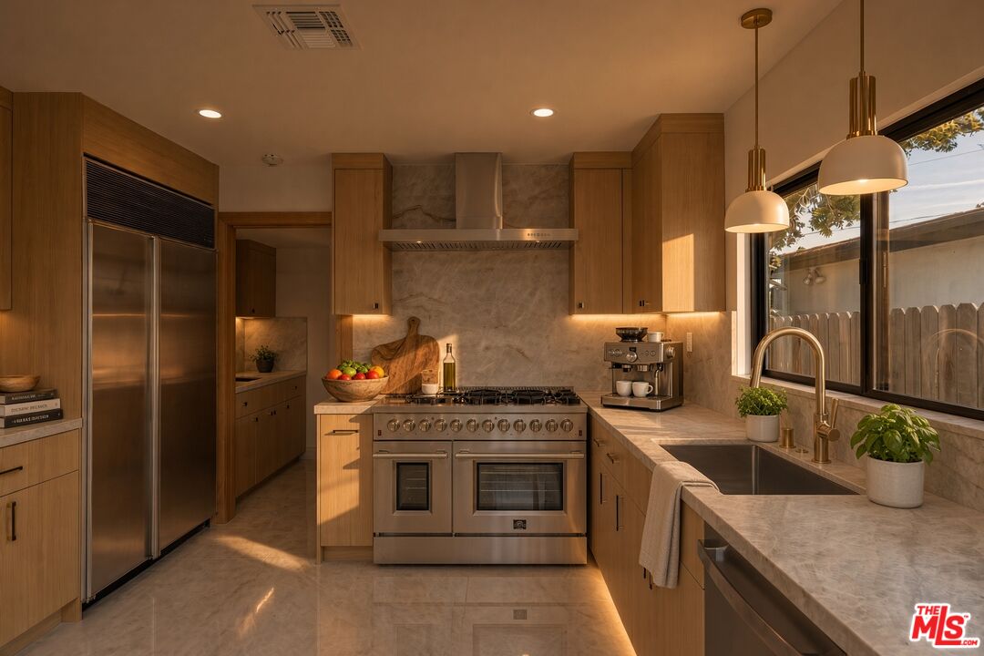 2407 Guthrie Dr