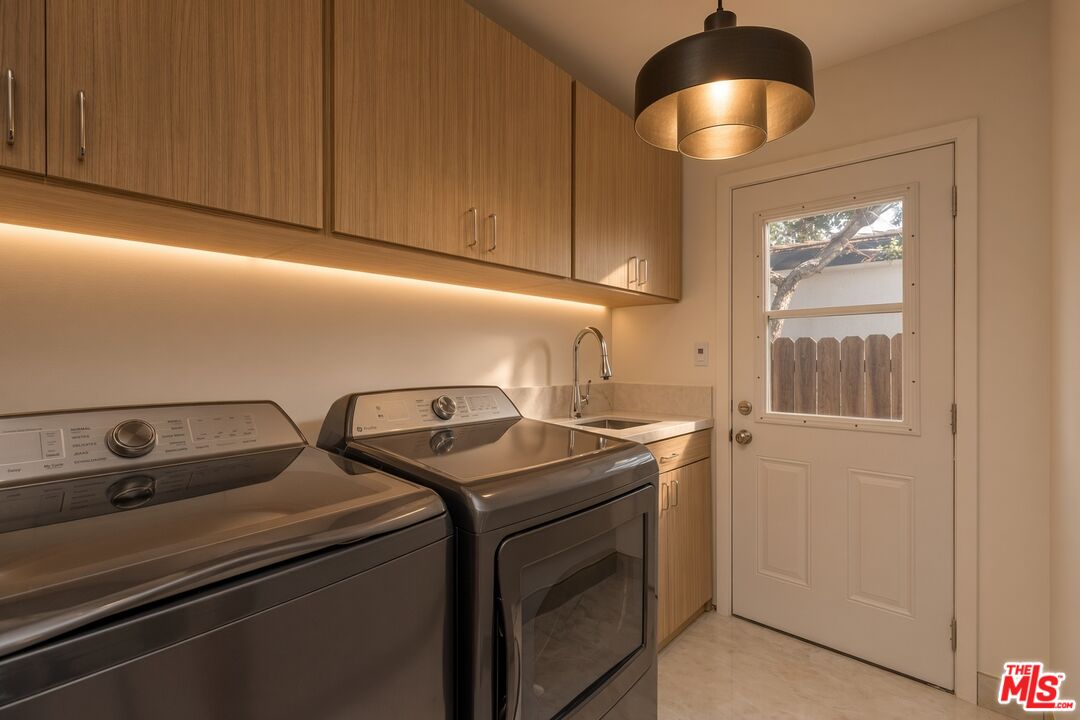2407 Guthrie Dr
