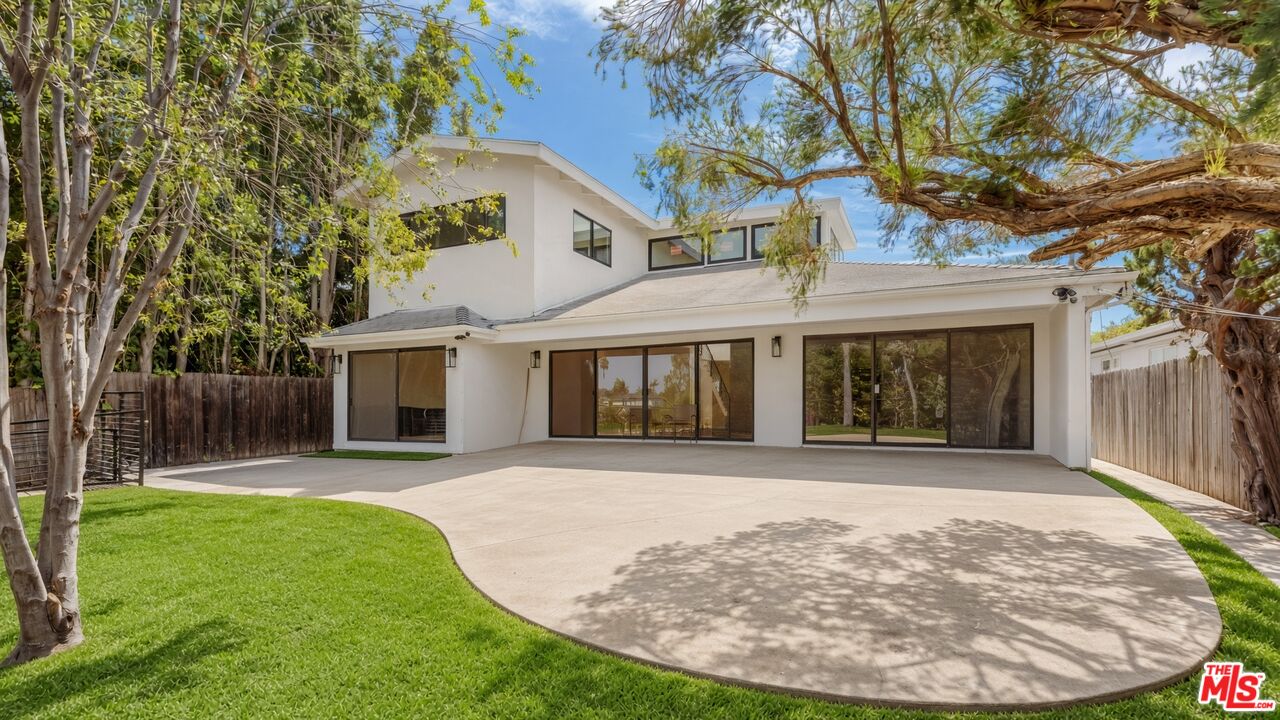 2407 Guthrie Dr