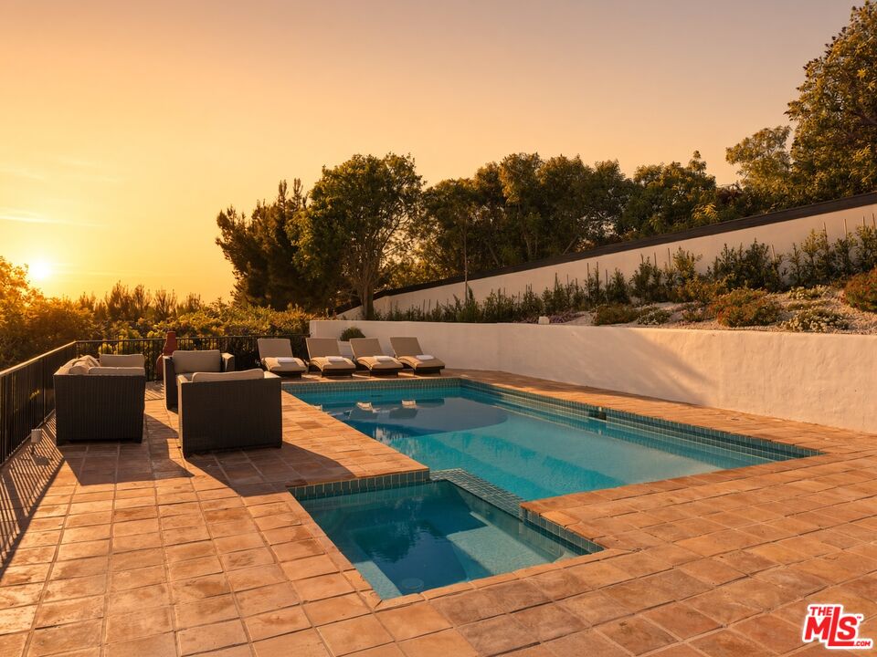 3909 Villa Costera