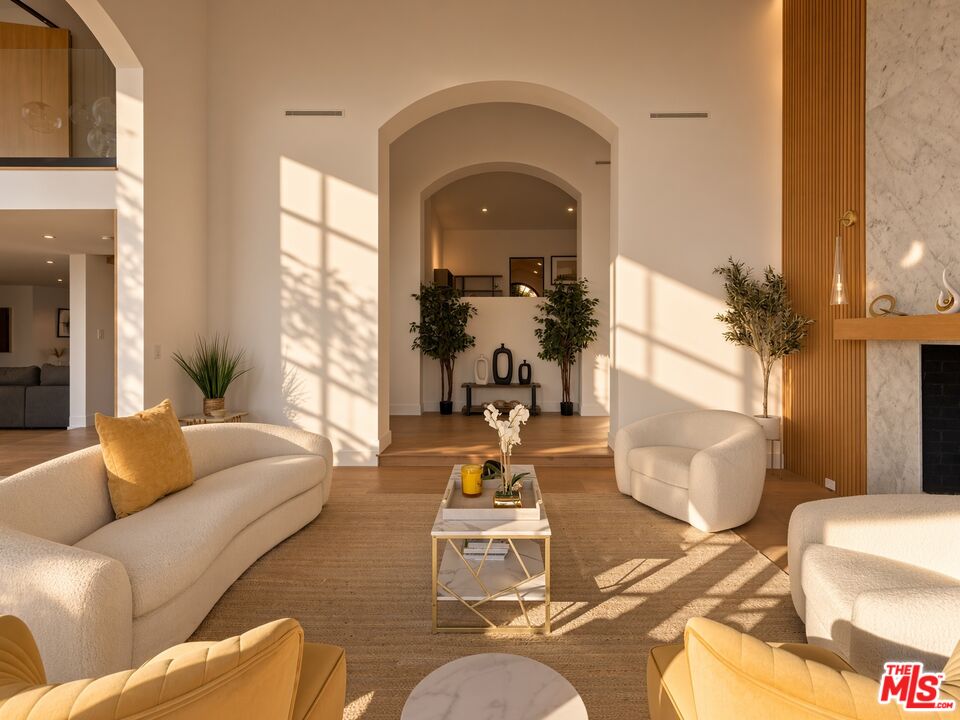 3909 Villa Costera