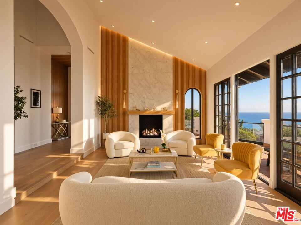 3909 Villa Costera
