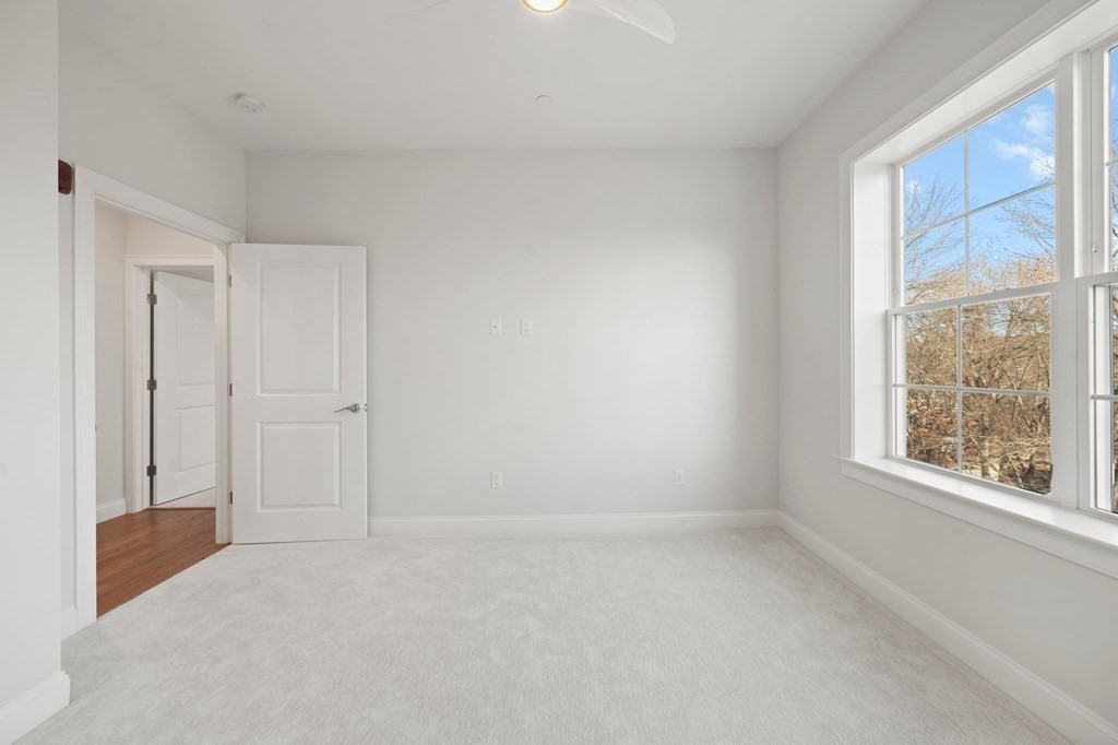 60 Coppersmith Way # 404