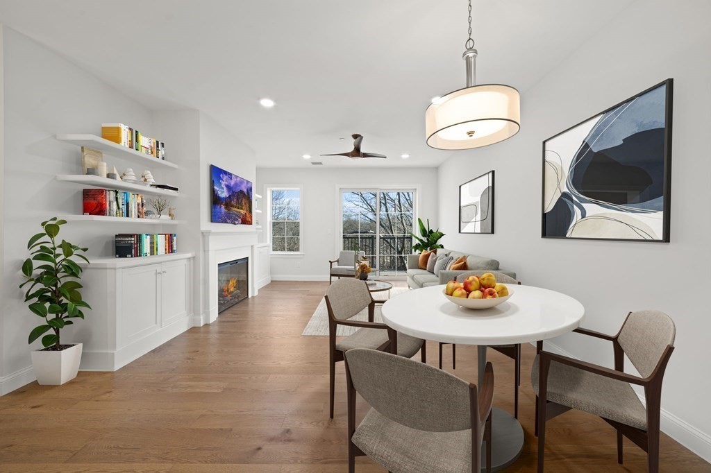 60 Coppersmith Way # 404